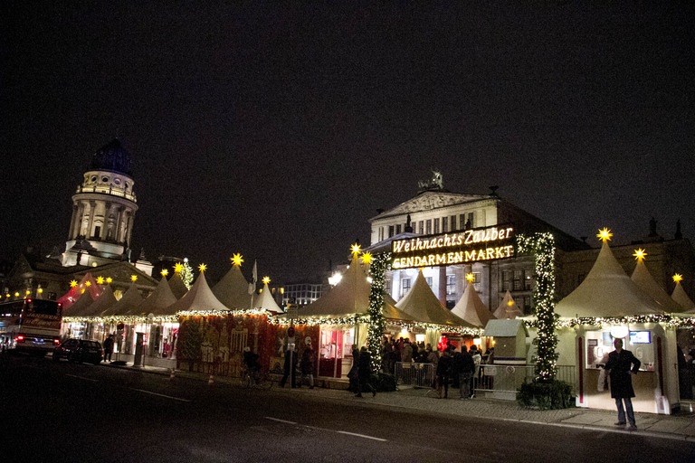 Berlin: 2-Hour Christmas Lights Bus Tour incl. Mulled Wine Tour from Kurfürstendamm