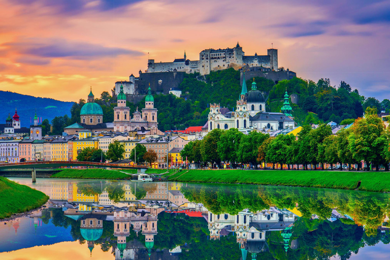 Från Wien: Dagsutflykt till Hallstatt och Salzburg &amp; båtturDelad tur