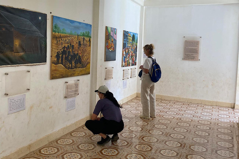 Siem Reap: Silk Farm, Killing Fields & War Museum by Tuk-Tuk Private Tour with Tuk-Tuk Driver