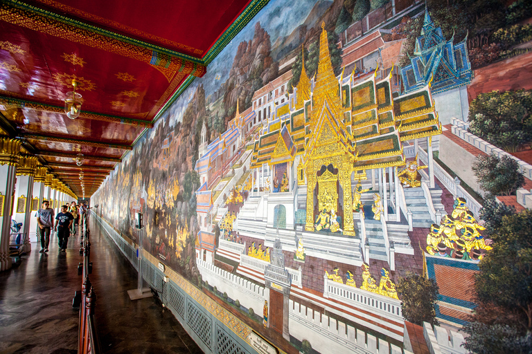 Experiência no Templo e no Rio dos Reis de Bangkok com um morador localExcursão em grupo compartilhada