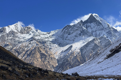 Annapurna Base Camp Trek mit Hubschrauberrückflug - 8 Tage