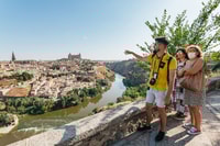 Van Madrid, begeleide dagtocht naar Toledo met de bus - Housity