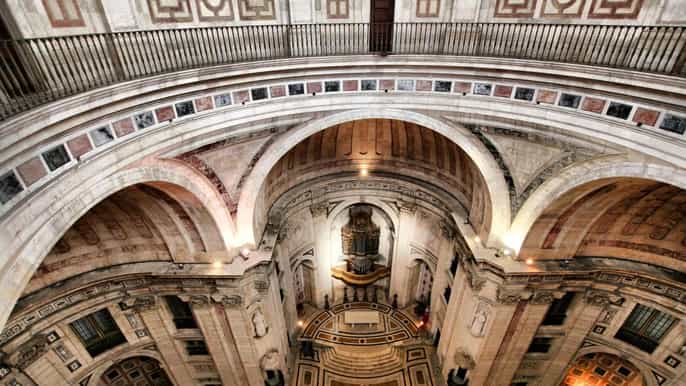 lisbon classics and fátima sanctuary fullday tour