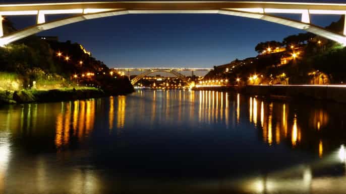 porto magico tour serale con cena e spettacolo di fado