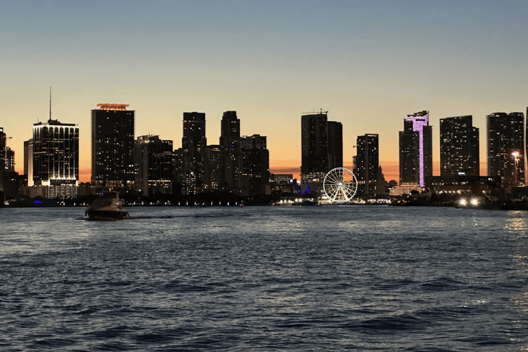 Miami : Croisière de 90 minutes au coucher du soleil avec un bar à Mojito à bord