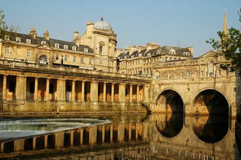 Stonehenge & Bath: Full-Day Coach Tour from London