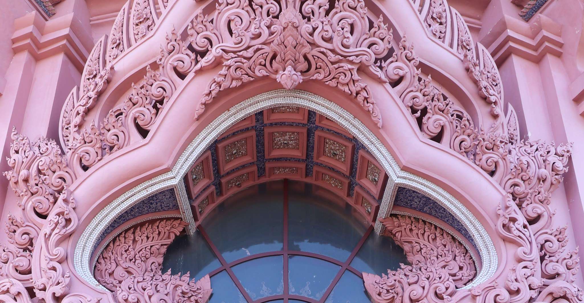 Bangkok: Ancient City Muang Boran and Erawan Museum Tour