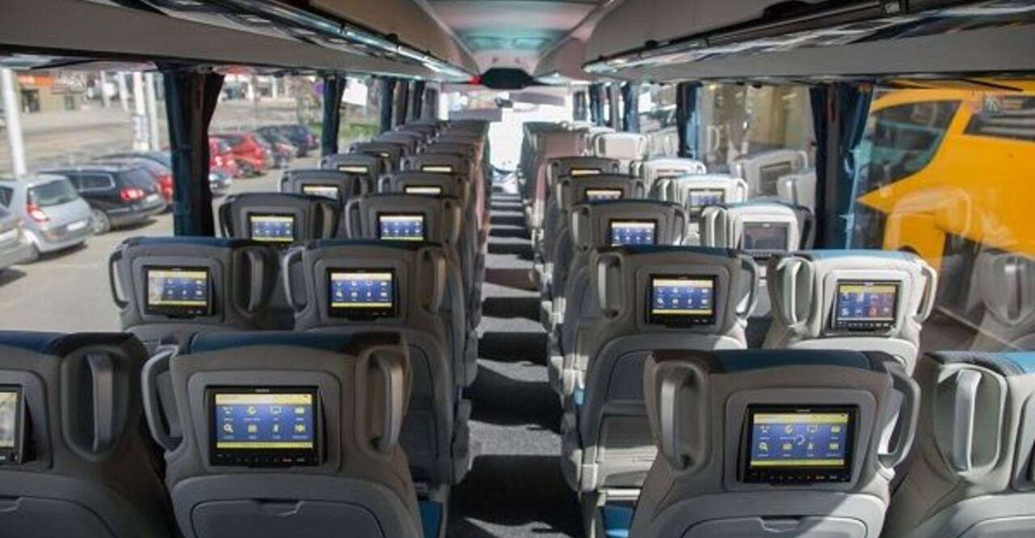 Praga, Comodo servizio di autobus da/per Brno - Hizvo