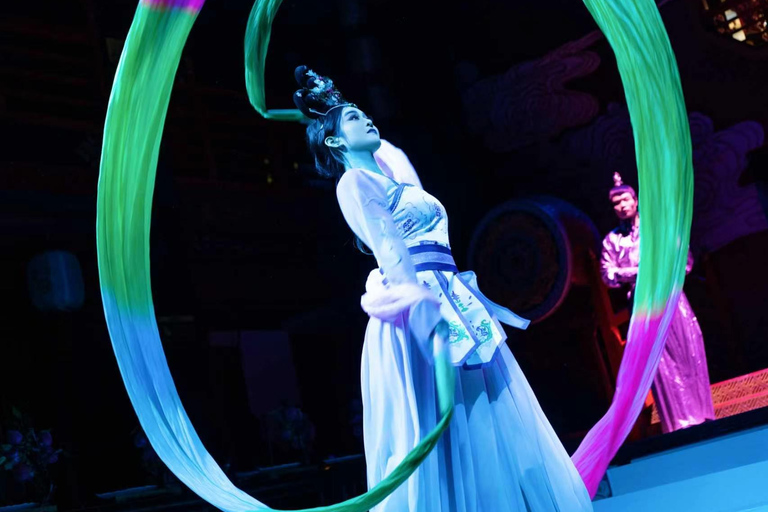 Chengdu: Jinguan Palace Banquet with Dinner/Lunch and Show General Admission (Section B)