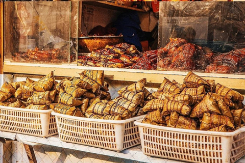 Shanghai: ZhuJiaJiao Water Town Private Tour with Shopping Shanghai: ZhuJiaJiao Water Town Private Tour with Pickup