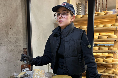 Yerevan: Lake Sevan Gourmet Day Trip with Tastings and Lunch