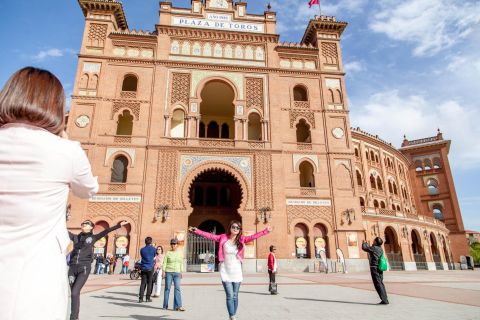 Madrid: tour di 4 ore in autobus e accesso al Palazzo Reale