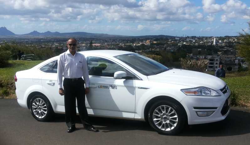 Mauritius à La Car: Chauffeur-oppaan kanssa.