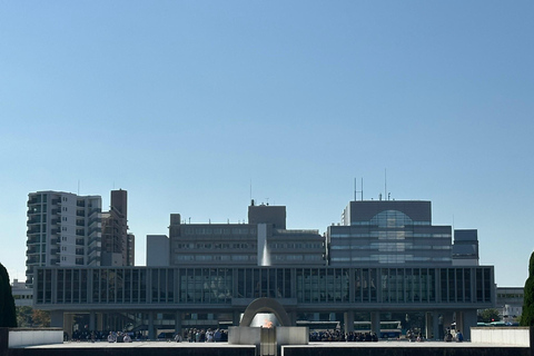 Hiroshima &amp; Miyajima UNESCO 1 dag bustourVanaf JR Hiroshima Station (zonder lunch)