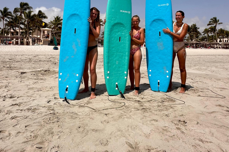 Salalah: Surfboarding Experience