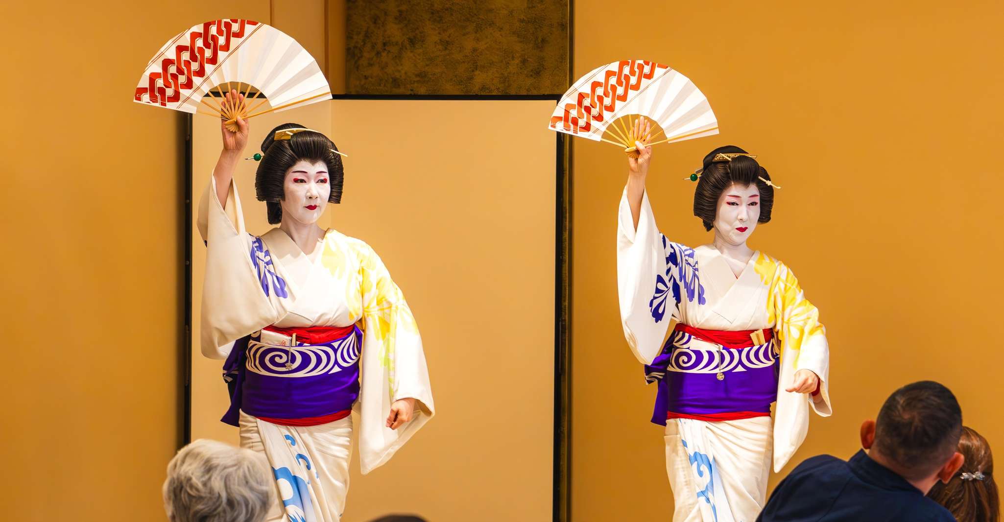 Asakusa: Geisha Performance and Tea House Experience photo 1
