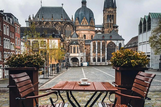 Amsterdam: Aachen Day Trip with Pickup