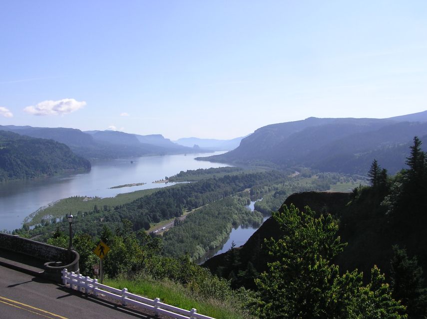 Historic Columbia River Highway Scenic Driving Tour