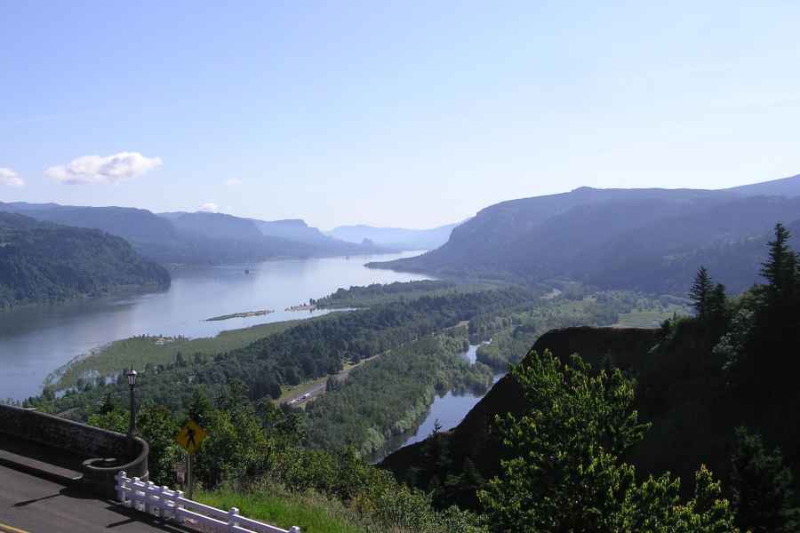 Ab Portland: Multnomah Falls und Columbia River Gorge. Foto: GetYourGuide