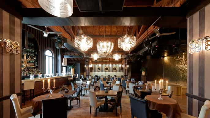 milán cena y espectáculo en el maison milano
