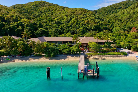 Cairns : Circuit de 2 jours de la Grande Barrière de Corail et de l'île de Fitzroy