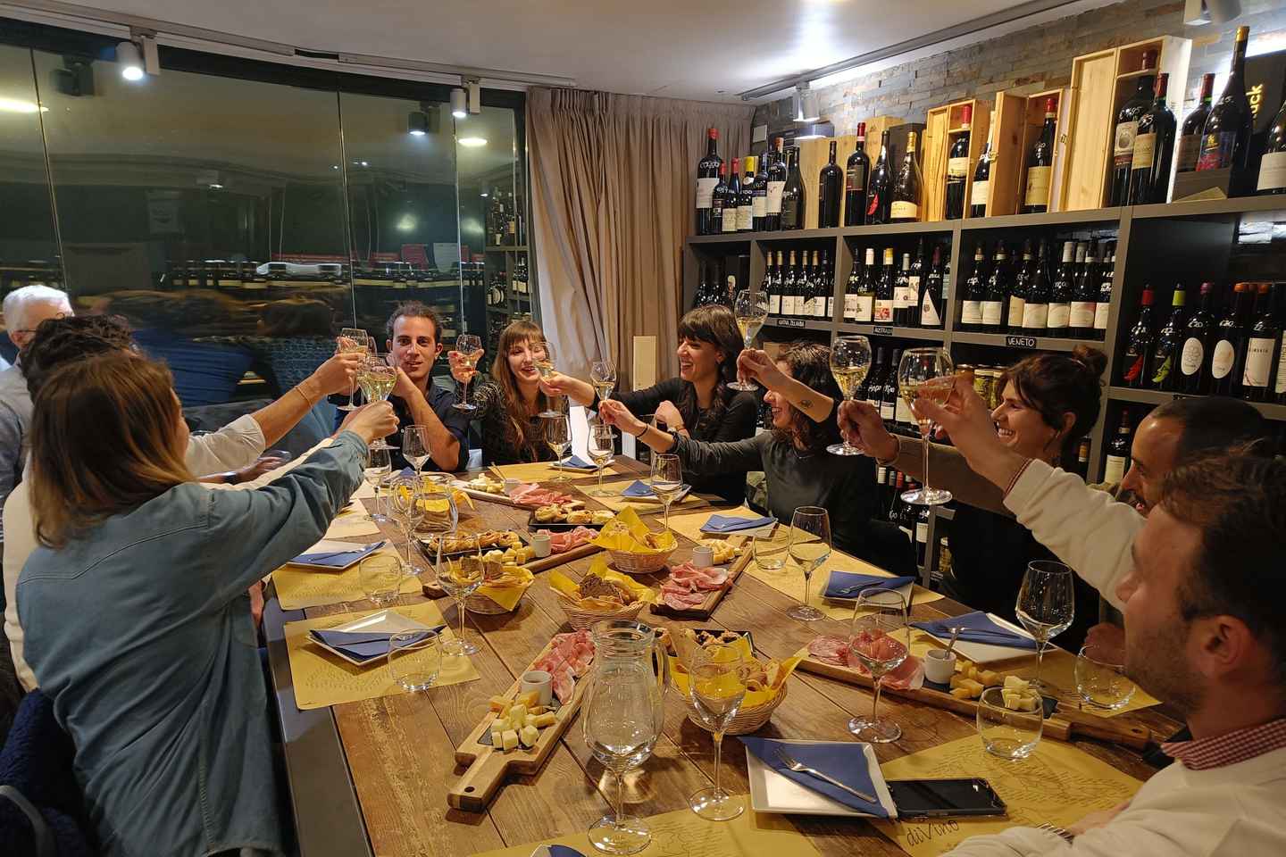 Wine Tasting with sommelier and local food at Como Lake - Private Wine Tasting: 8 wines paired with local specialties
