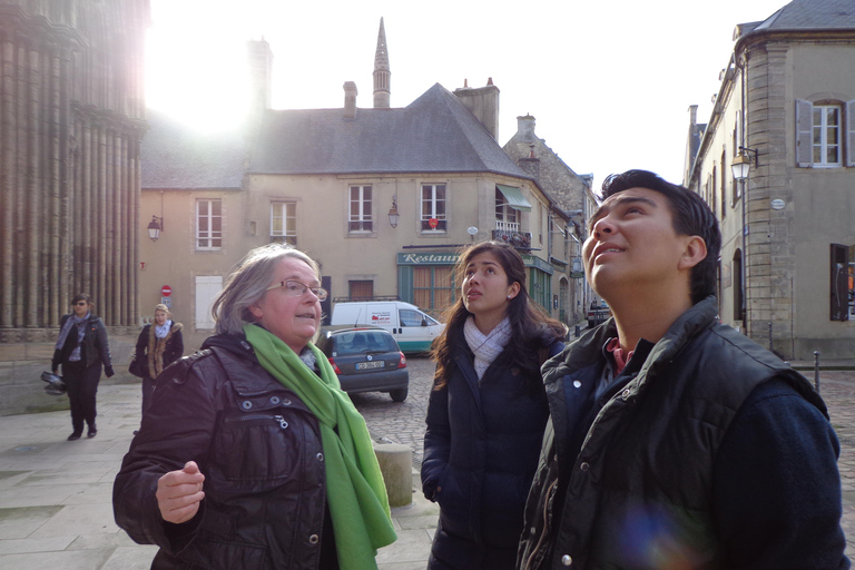 Bayeux : visite à pied historique de 2 heures en anglaisVisite guidée à pied du centre historique de Bayeux 2 heures en anglais