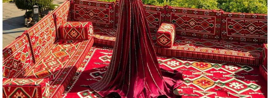 Antalya : séance photo sur un toit-terrasse avec robes vaporeuses