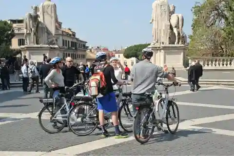 3 Hour Private E-Bike Tour of Rome's Highlights