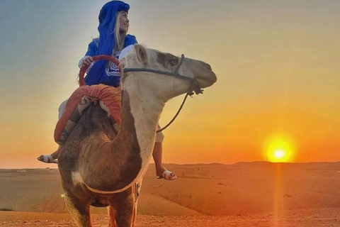 Marrakech: Excursão ao deserto de Agafay com quadriciclo, passeio de camelo e jantar