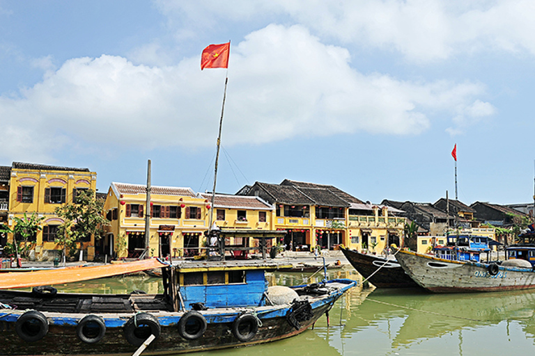 Hoi An Piesze zwiedzanie starego miastaWycieczka grupowa (maksymalnie 15 osób na grupę)