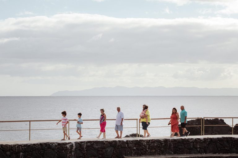 Faial Island: Private professional photoshoot experience Faial Island: Big Family private professional photoshoot