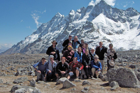 Från Cusco: Salkantay Trek till Machu Picchu 4 dagar 3 nätter.Salkantay Trek till Machu Picchu 4 dagar retur med bil.