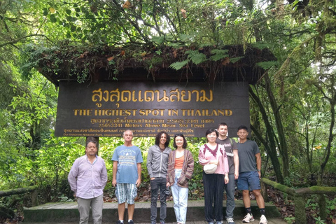 Chiang Mai: Doi Inthanon Park, Wasserfälle und Hilltribe Tour