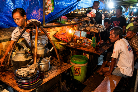 Yogyakarta: Private Night Food Tour with Lo