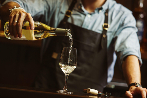 Apulien: Geführte Tour durch die Weinberge mit Weinverkostung