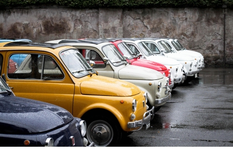 Rom: 3-stündige Stadttour im Fiat 500 im Vintage-Stil