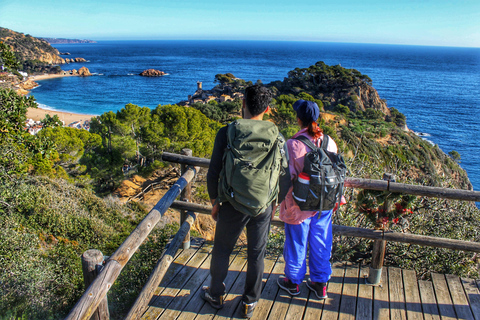 Costa Brava : A la découverte des plages, de la randonnée et de la baignadeCosta Brava : Excursion à la plage avec randonnée et baignade