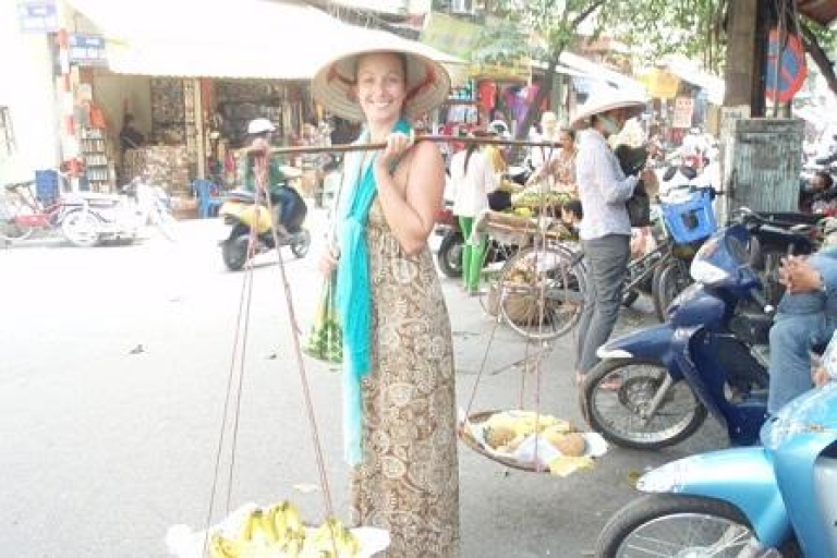 Comida a pie de Hanoi: recorrido a pie por el casco antiguo de HanoiComida de Hanoi a pie: Paseo privado a pie