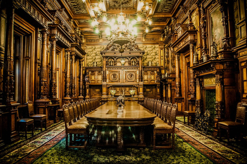 Bucharest: Brasov Old Town & Dracula's & Wednesday & Peles