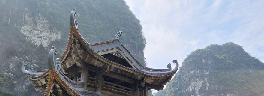 Au départ de Ninh Binh : excursion d'une journée à Hoa Lu, Trang An et la grotte de Mua