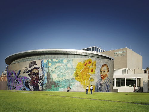 Visit Amsterdam: Van Gogh Museum Guided Tour with Entry Ticket in Amsterdã