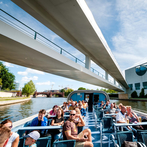 Berlin: 3.25-Hour Spree & Landwehrkanal Boat Tour