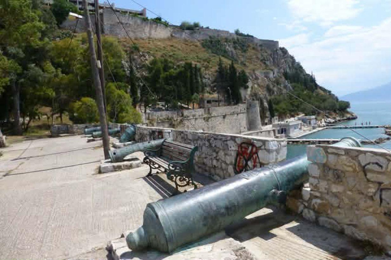 Nafplio: Between Alleys, Secrets, and Vantage Points Nafplio: alleys, secrets and viewpoints