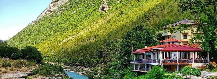 De Tirana/Durres/Golem : Permet, Canyon & Thermes.