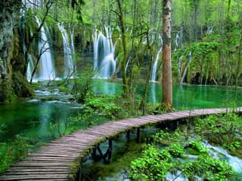Plitvice Lakes day tour from Rijeka, simple and safe