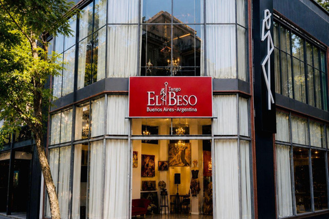 Group Tango Class for begginers at an iconic tango venue