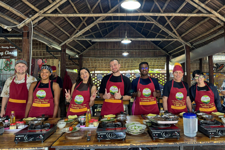 Hoi An: Local Market, Basket Boat Ride & Cooking Class Tour Market Tour, Basket Boat Ride, & Cooking Class (No Pickup)