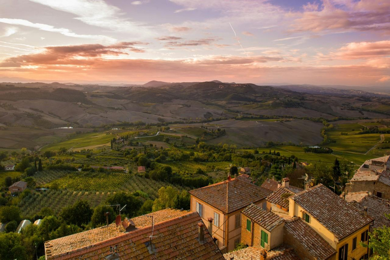 Rome: Tuscany Day Trip with Vineyard Lunch and Wine Tasting Rome: Pienza & Civita di Bagnoregio with Lunch & Wine