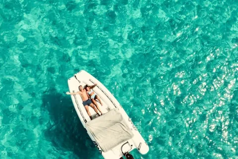 Porto Rotondo: drive your boat - no licence needed